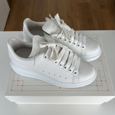 Alexander McQUEEN