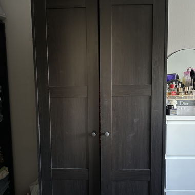 Kleiderschrank