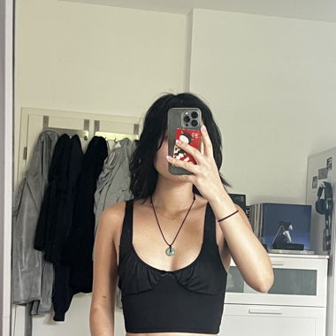 BUNDLE: 4 basic black tops (must haves)