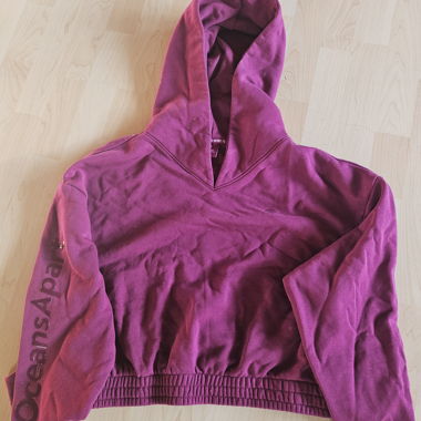 Oceans Apart pullover