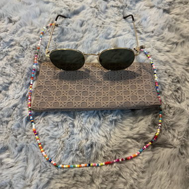 Lunettes de soleil avec cordon perles