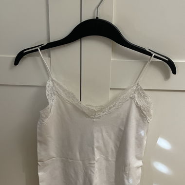 Oberteil mit Spitze