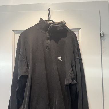 Adidas sweater
