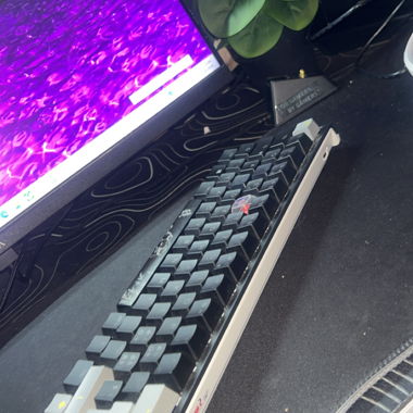 Kompakte mechanische Tastatur