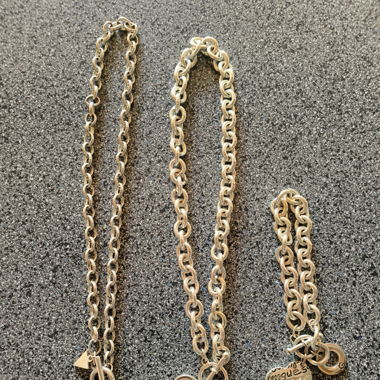Lots de bijoux Guess