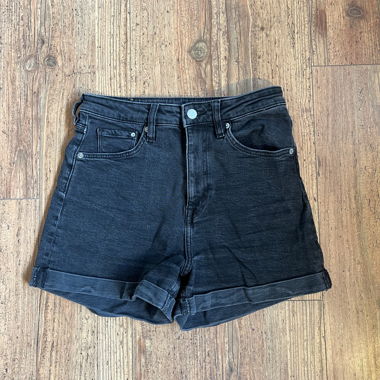 Kurze Mom Jeans von H&M Schwarz