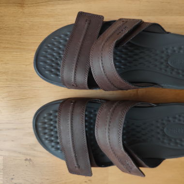 MULES CROCS