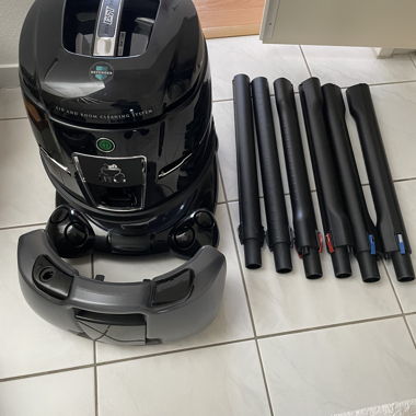 Hyla EST Water-Air Vacuum