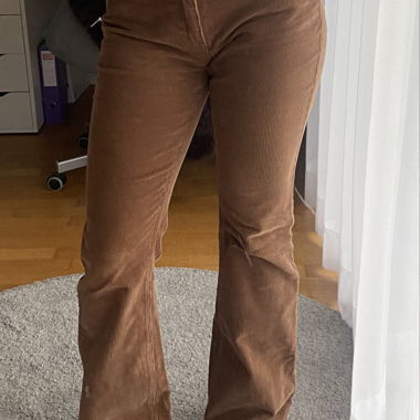 Pantaloni in velluto a coste bootcut