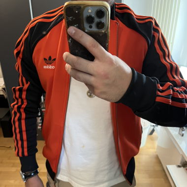 Adidas jäckchen / orange / black