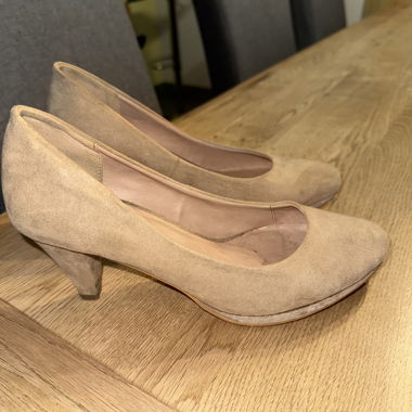 Pumps nude / Schuhe mit kleinem Absatz Grösse 38