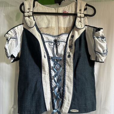 Haut traditionnel (Dirndl)