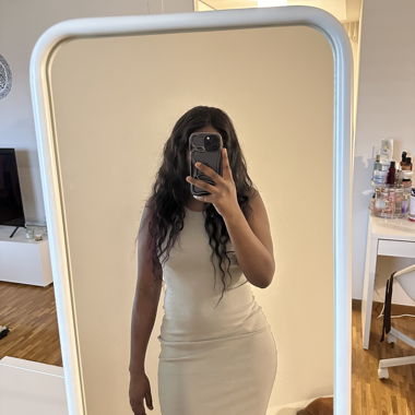 Robe moulante grise