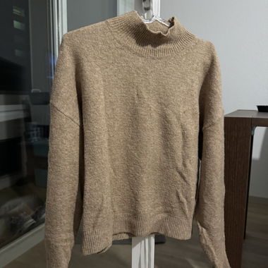 Pull à col montant beige
