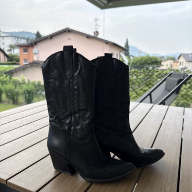 Black Western Boots