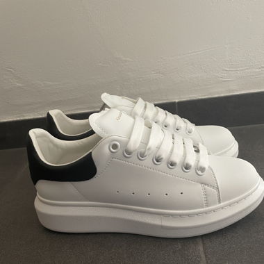 Alexander McQUEEN