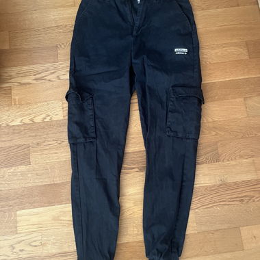 Adidas Cargo Hose schwarz