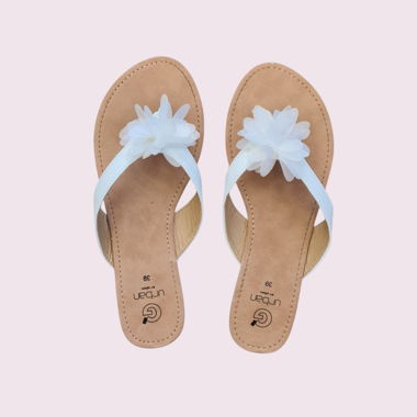 Tongs blanches à fleur, taille 38 FR, 39 CH