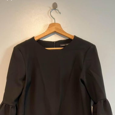 Robe noire Zara 