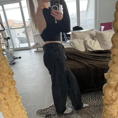 Backless sweater