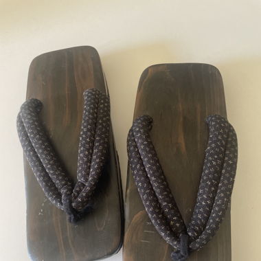 Tongs japonaises en bois neuves taille 40
