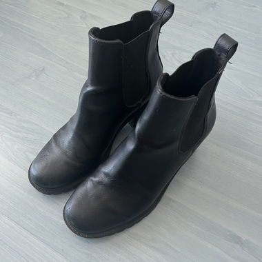 High Heel Boots