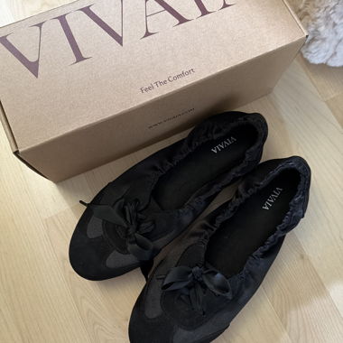 VIVAIA black flats