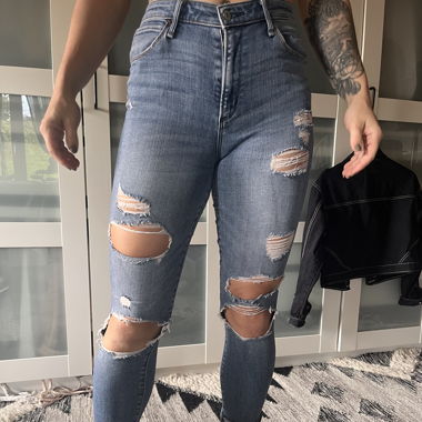 zerrissnige Jeans