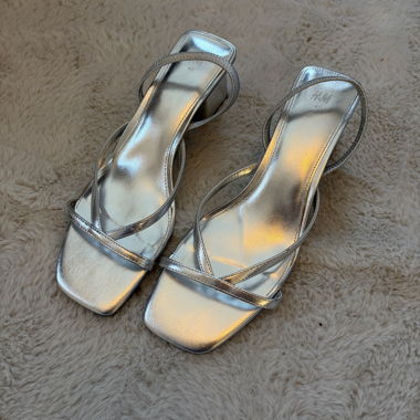Sandali H&M argento con listini e tacco a blocco EU 40