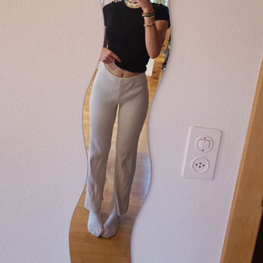 Gerippte flared Leggings 