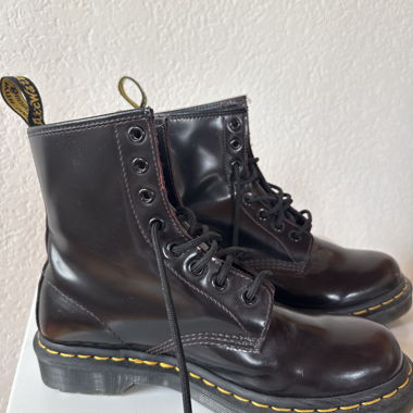 Stivaletti Dr. Martens con lacci