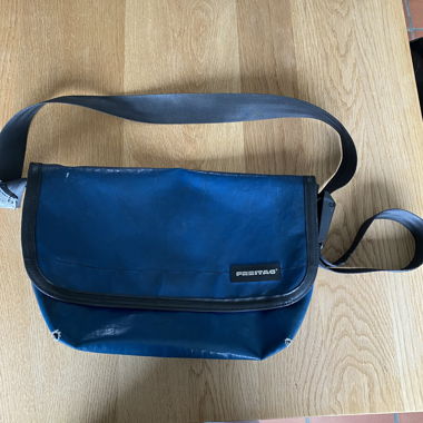 Sac messenger Freitag bleu modèle F42