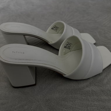 Talon d’été blanc 