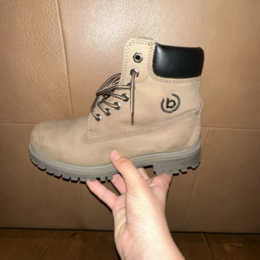 Winter shoes