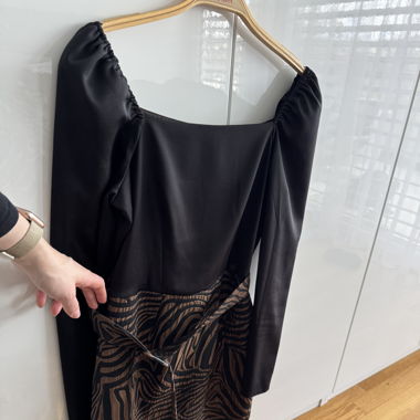 Elegantes Kleid mit Ärmel