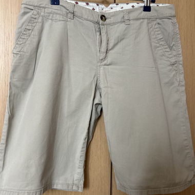 Short beige 