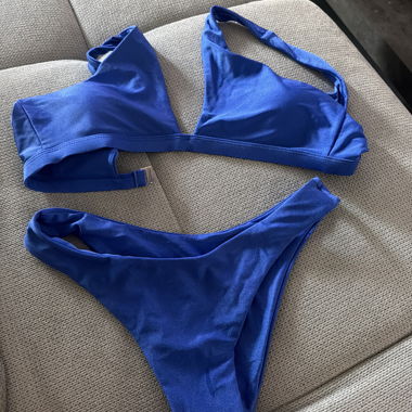 Bikini blu