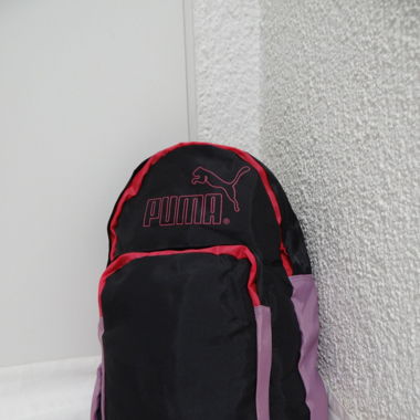PUMA Kleiner Retro Rucksack mit knalligen Farben