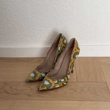 Jean-Michel Cazabat High Heels mit Schlangenprint