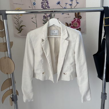 White blazer - Stradivarius