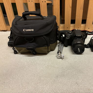 Canon EOS1300D