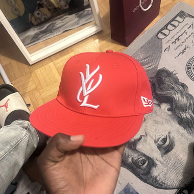 Cappellino LV Rosso