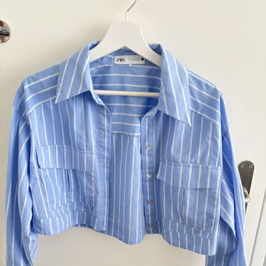 Zara Cropped Shirt