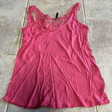Top rosa tipo canotta XS