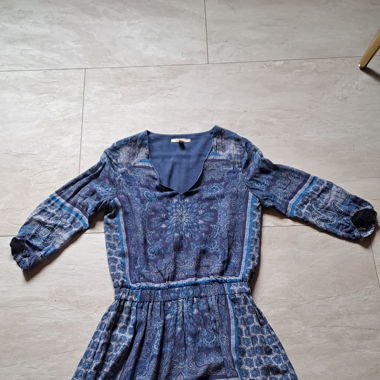 Blaues Kleid