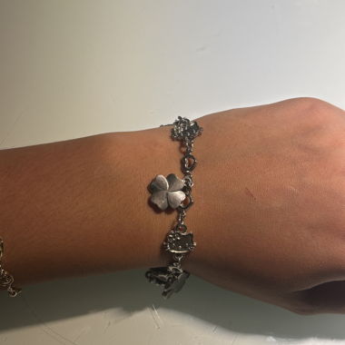 Charm Bracelet with Clover & Hello Kitty