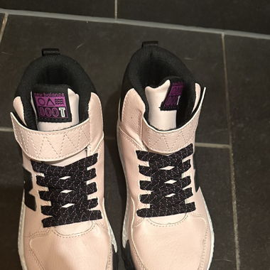 New Balance snakers 
