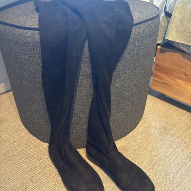 Black Boots