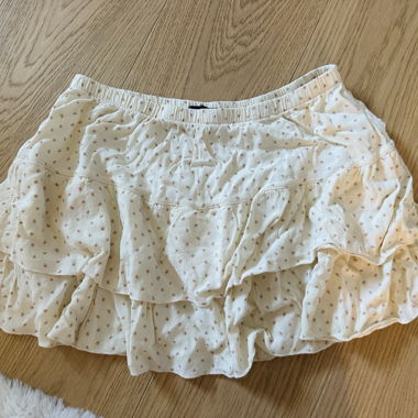 Gonna con volant Brandy Melville