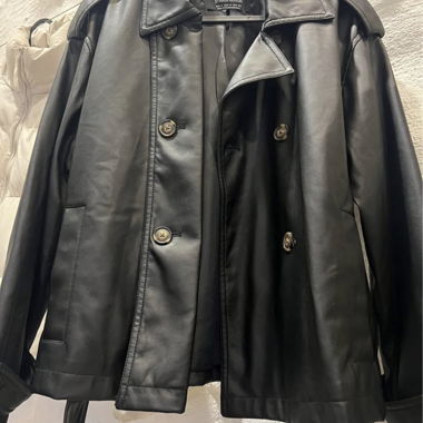 Giacca in pelle Stradivarius